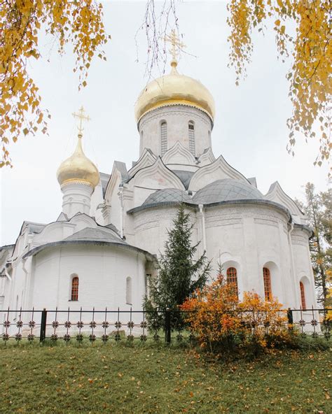 A trip to Zvenigorod .